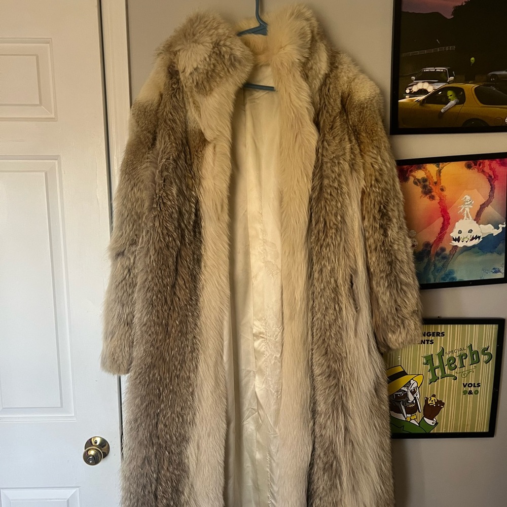 Cayote fur coat